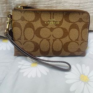 Coach Wristlet/ Womens Wristlet